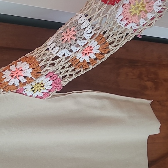 Umgee crochet sleeve boho top - Picture 4 of 6